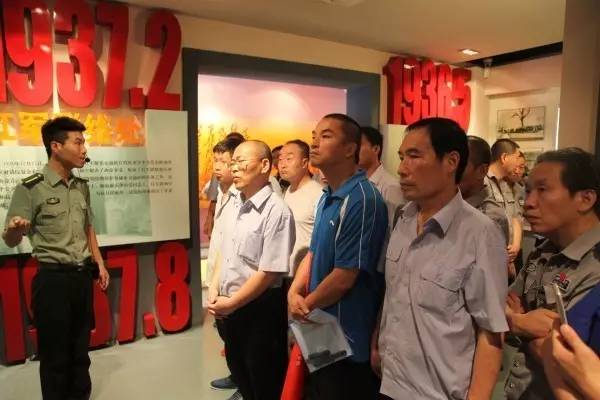 香港六和资料大会开展纪念建军90周年复转退伍军人革命传统教育活动