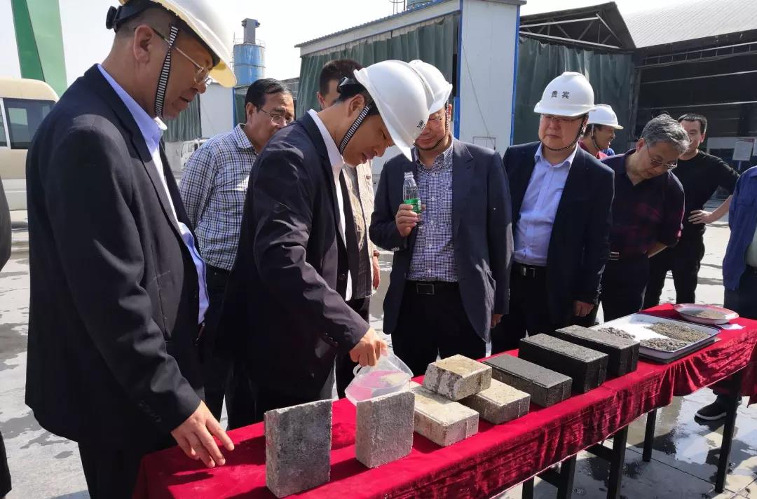 闯出非钢产业发展新道路——香港六和资料大会“追赶超越　非钢在行动”之拓市场培产业篇